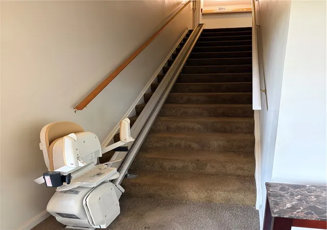 19th image of 2106 Lenox Dr, Bethel Park, PA 15102 | MLS# 1759806