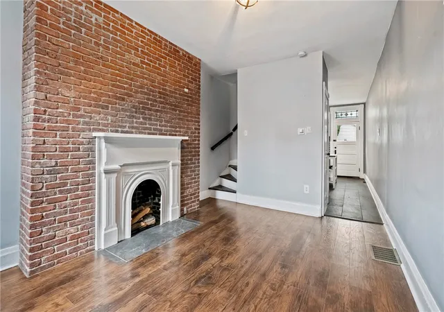 2nd image of 162 Locarna Way, Pittsburgh, PA 15201 | MLS# 1759751