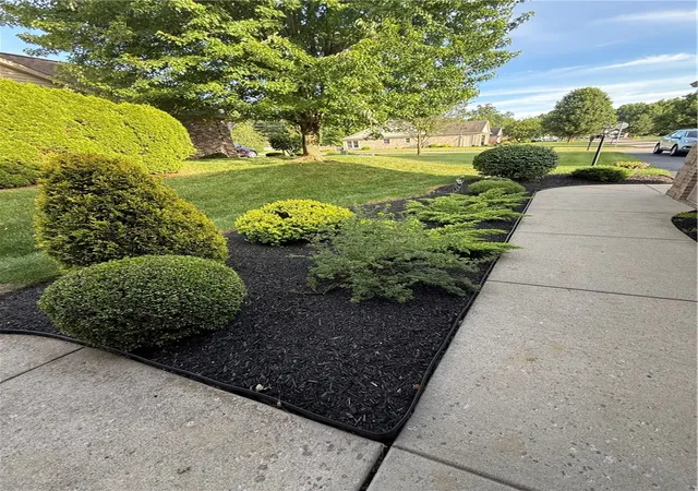 Photo 3 of Condo for sale at 210 Abbey Rd, New Castle, PA 16105 | MLS# 1759820 | Listing updated on 2026-06-21