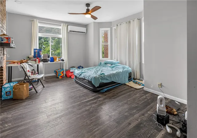 Photo 3 of Single family home for sale at 533 Bellaire Ave, Brookline, PA 15226 | MLS# 1759821 | Listing updated on 2026-07-31