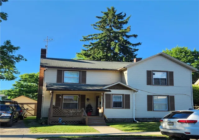1st image of 224 Clinton St, Greenville, PA 16125 | MLS# 1759801