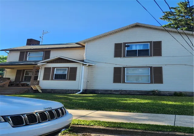 2nd image of 224 Clinton St, Greenville, PA 16125 | MLS# 1759801