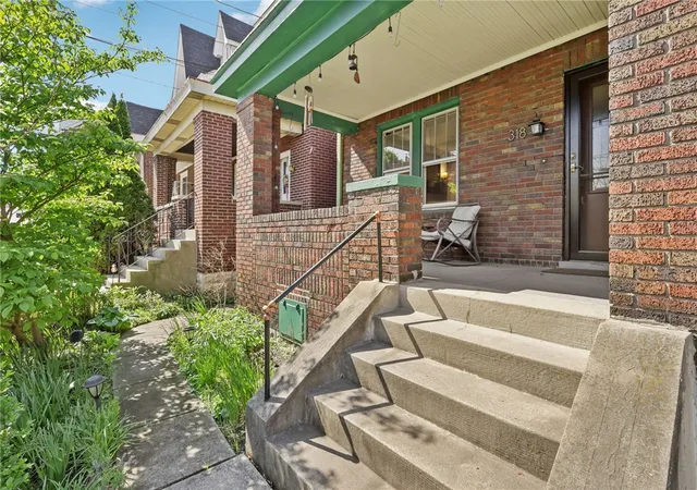 Homes for sale in Lawrenceville, PA | 318 42nd St, Lawrenceville, PA 15201 | MLS# 1759818
