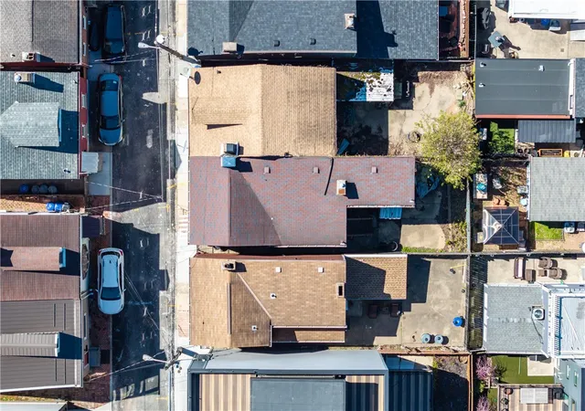 4th image of 1813 Fox Way, Pittsburgh, PA 15203 | MLS# 1759901