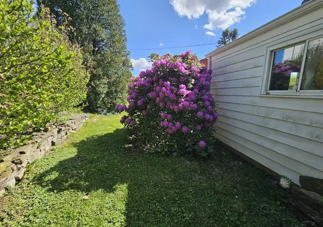 4th image of 200 Lookout Dr, Oakdale, PA 15071 | MLS# 1759907