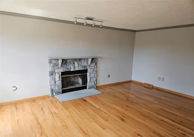 5th image of 182 Markwood Dr, Cecil, PA 15317 | MLS# 1759912