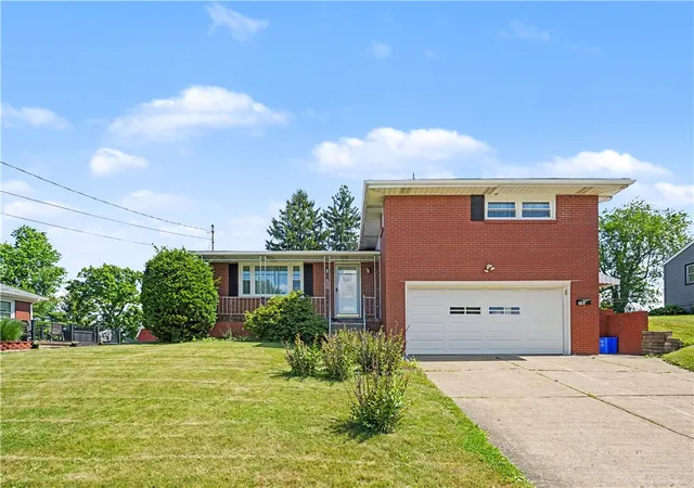 1st image of 2107 Lynwood Dr, Hopewell Twp, PA 15001 | MLS# 1759908