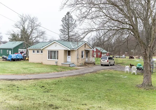 Photo 3 of Single family home for sale at 107 Wallace Dr, Darlngtn Twp, PA 16115 | MLS# 1759929 | Listing updated on 2026-08-04