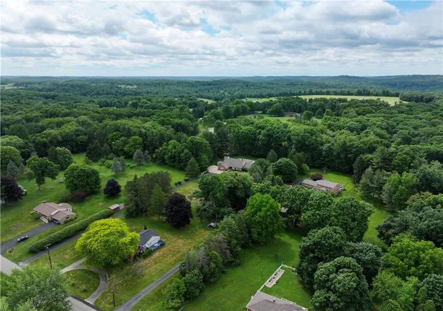 41st image of 109 Oak Ridge Dr, Penn Twp, PA 16002 | MLS# 1759913