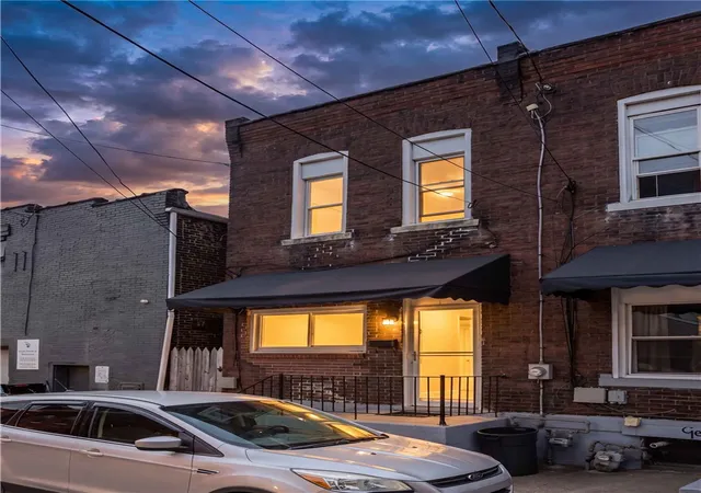 Homes for sale in Downtown Pgh, PA | 2018 Tustin St, Downtown Pgh, PA 15219 | MLS# 1759958