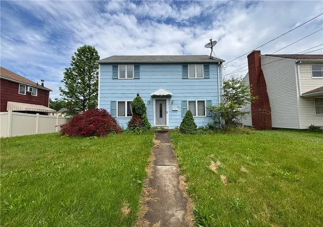 Photo 1 of Single family home for sale at 617 Grandview Ave, Clairton, PA 15025 | MLS# 1759516 | Listing updated on 2026-07-06