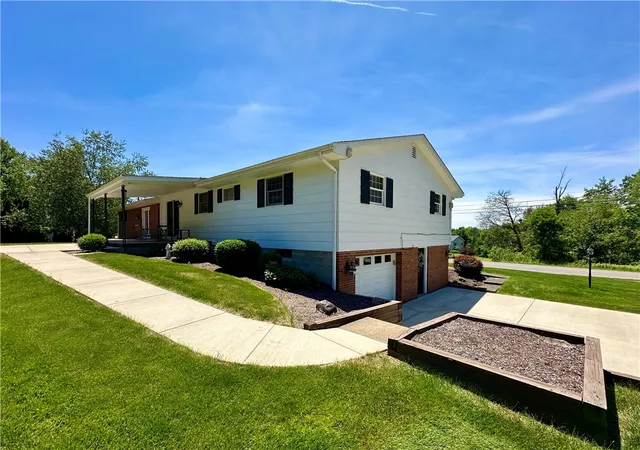 Homes for sale in Neshannock Twp, PA | 611 W Englewood Ave, Neshannock Twp, PA 16105 | MLS# 1759807