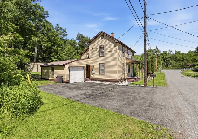 Homes for sale in Shade Twp, PA | 111 Center St, Shade Twp, PA 15563 | MLS# 1759953