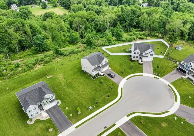 2nd image of 5052 Chalfant Ln, Hampton, PA 15044 | MLS# 1759941