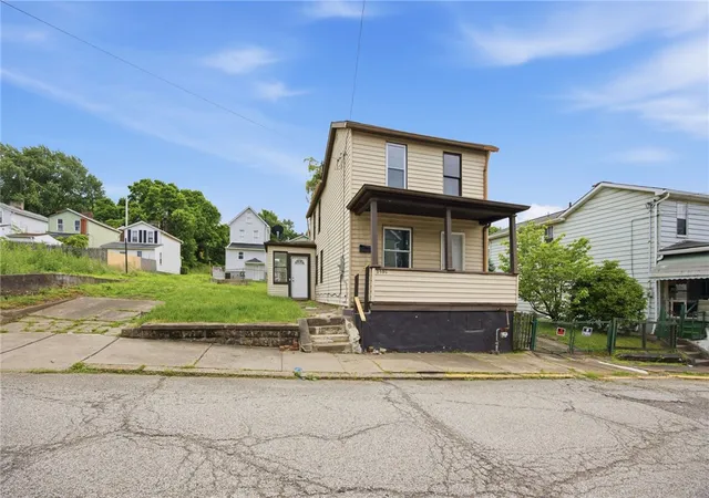 Homes for sale in Mc Keesport, PA | 2906 Chester St, Mc Keesport, PA 15132 | MLS# 1759990