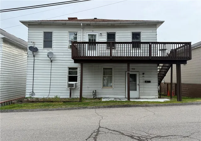 Homes for sale in South Fayette, PA | 809 Station St, South Fayette, PA 15082 | MLS# 1759996
