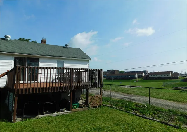 Photo 4 of Single family home for sale at 98 Easy St, Uniontown, PA 15401 | MLS# 1759691 | Listing updated on 2026-07-24