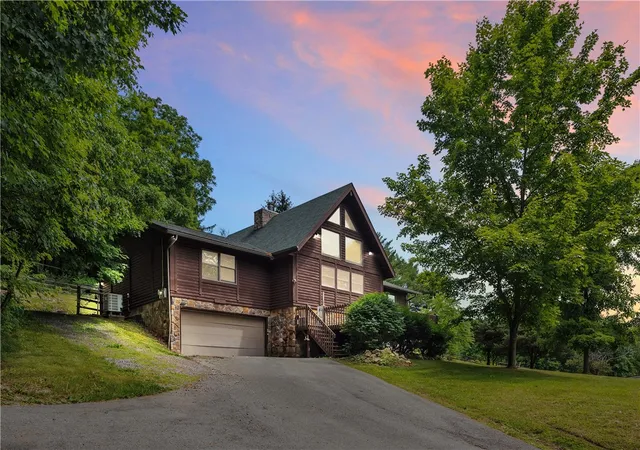 Homes for sale in Wayne Twp, PA | 624 Squaw Run Rd, Wayne Twp, PA 16117 | MLS# 1759891