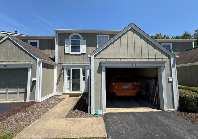 1st image of 314 Canterbury Ct, Oakmont, PA 15139 | MLS# 1759552