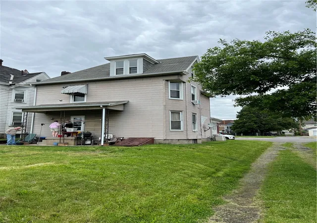 Homes for sale in Rochester, PA | 376 Vermont Ave, Rochester, PA 15074 | MLS# 1760103