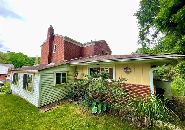 Photo 3 of Single family home for sale at 919 Millerdale St, Pittsburgh, PA 15201 | MLS# 1759897 | Listing updated on 2026-07-06