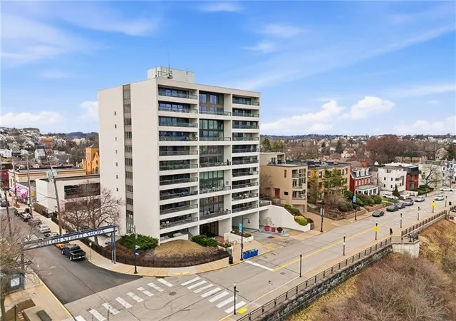 46th image of 111 Grandview Ave #702, Mt Washington, PA 15211 | MLS# 1760059