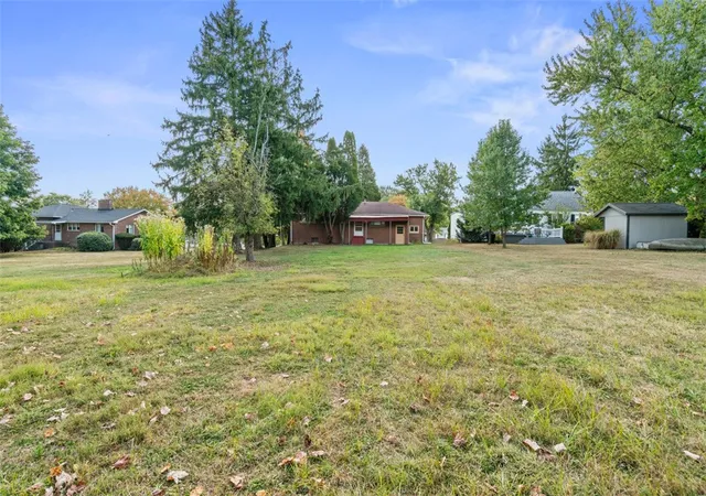 Homes for sale in Chippewa Twp, PA | 111 Hickory Dr, Chippewa Twp, PA 15010 | MLS# 1760101