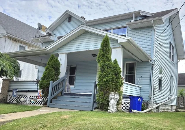 Homes for sale in New Castle, PA | 204 Boyles Ave, New Castle, PA 16101 | MLS# 1759873