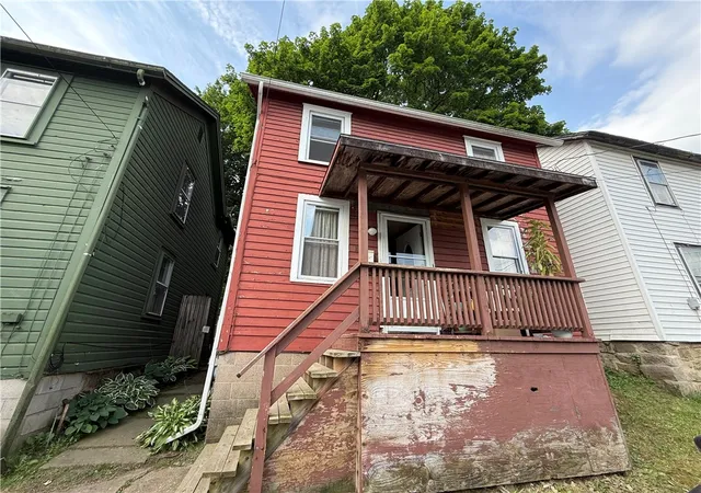 Homes for sale in City Of Franklin, PA | 1345 New St, City Of Franklin, PA 16323 | MLS# 1760165