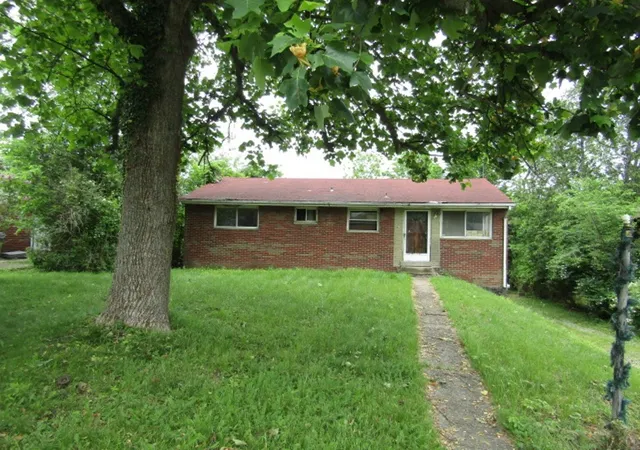 1st image of 534 Clifton Ave, Shaler, PA 15116 | MLS# 1758141
