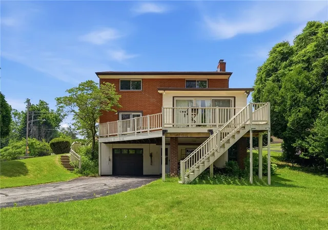 Photo 3 of Single family home for sale at 4611 Northern Pike, Monroeville, PA 15146 | MLS# 1760268 | Listing updated on 2026-08-31
