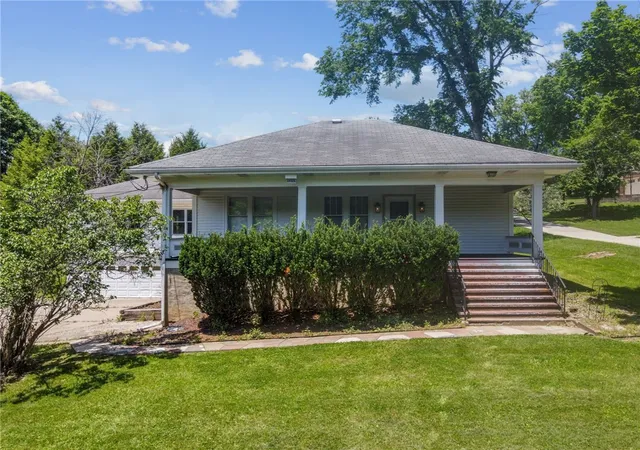 Homes for sale in N Franklin Twp, PA | 1405 Park Ave, N Franklin Twp, PA 15301 | MLS# 1760024