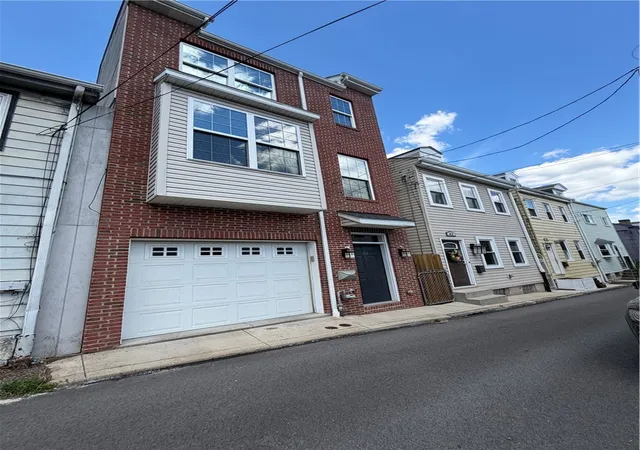21st image of 44 Uxor Way, South Side, PA 15203 | MLS# 1759064