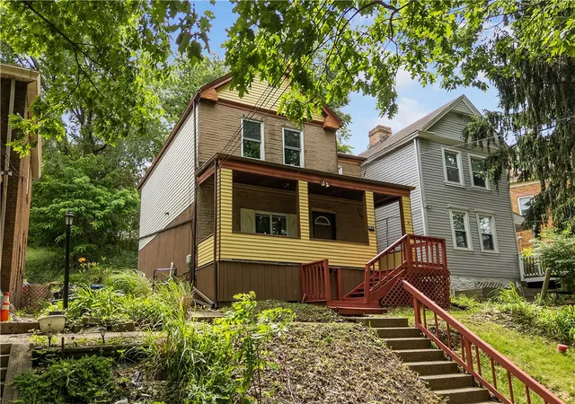 Homes for sale in Carrick, PA | 106 Carrick Ave, Carrick, PA 15210 | MLS# 1760293
