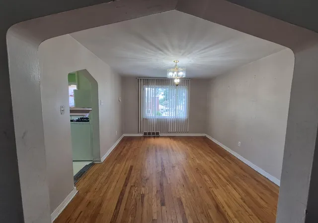Photo 3 of Single family home for sale at 512 Bigelow St, Pittsburgh, PA 15207 | MLS# 1760347 | Listing updated on 2026-06-19