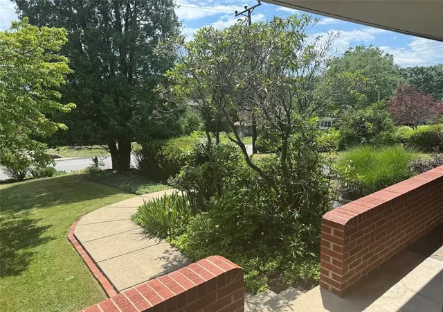 2nd image of 2455 Hampton Ave, Allison Park, PA 15101 | MLS# 1760290