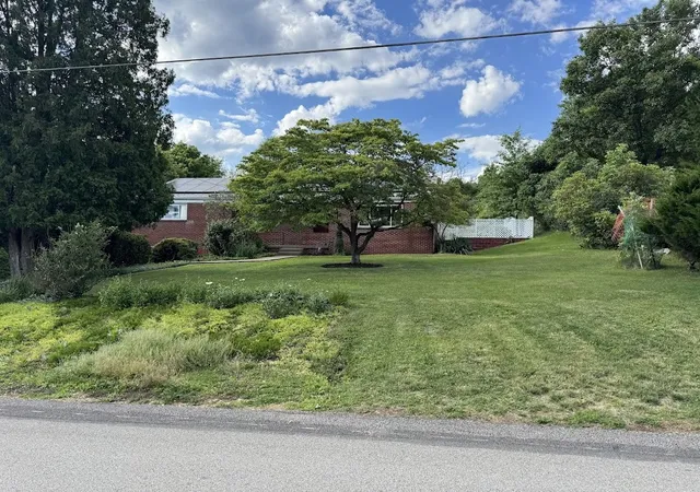 4th image of 2455 Hampton Ave, Allison Park, PA 15101 | MLS# 1760290