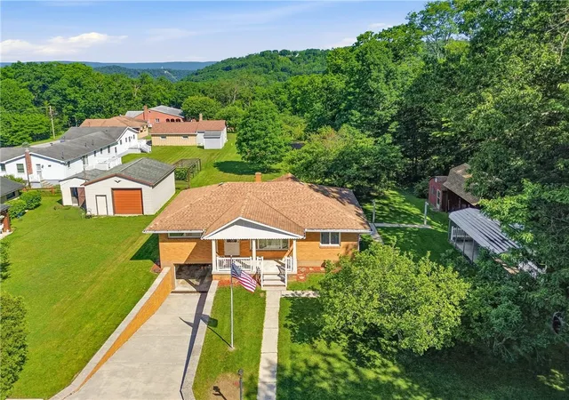 2nd image of 704 Gail Street, Greater Johnstown School District, PA 15902 | MLS# 1760364