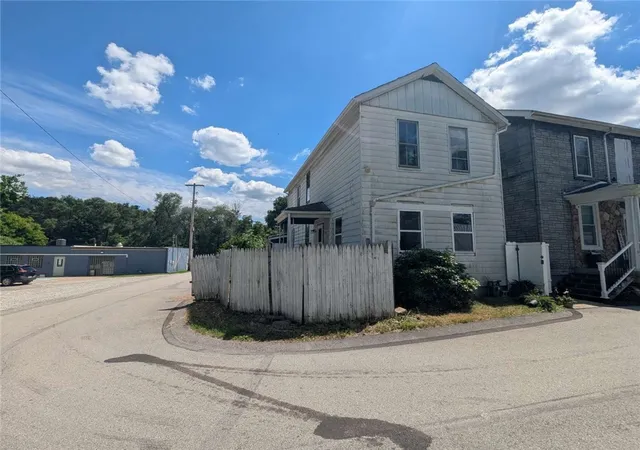 Photo 3 of Sale Pending at 46 S Railroad St, Manor, PA 15665 | MLS# 1760404 | Listing updated on 2026-07-02