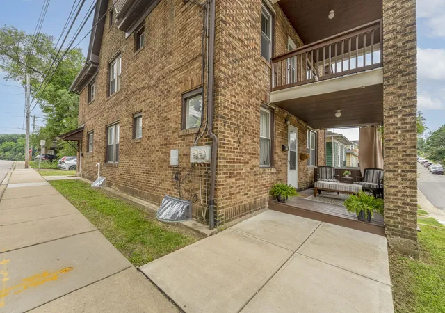 Listing Photo 4 - Condo for sale in building located at 3031 Pinehurst Ave, Dormont, PA 15216