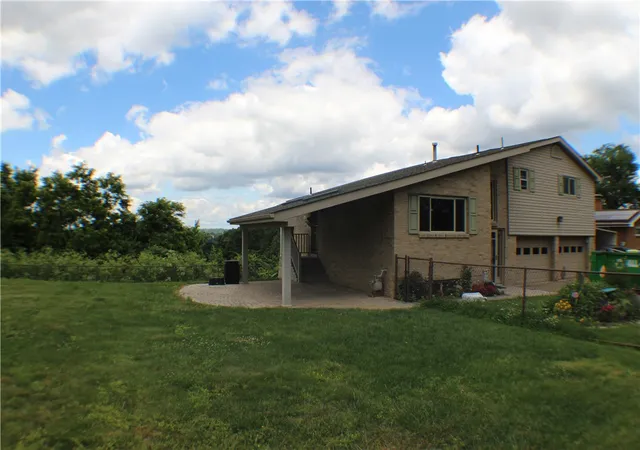 Homes for sale in Mc Keesport, PA | 508 Beckman Dr, Mc Keesport, PA 15132 | MLS# 1759970