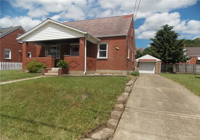Homes for sale in Harmony Twp, PA | 2654 Lenz Ave, Harmony Twp, PA 15003 | MLS# 1760089