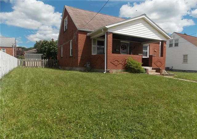 Homes for sale in Harmony Twp, PA | 2654 Lenz Ave, Harmony Twp, PA 15003 | MLS# 1760089