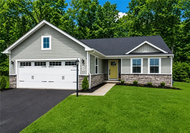 Homes for sale in West Deer, PA | 424 Dogwood Court, West Deer, PA 15044 | MLS# 1759566