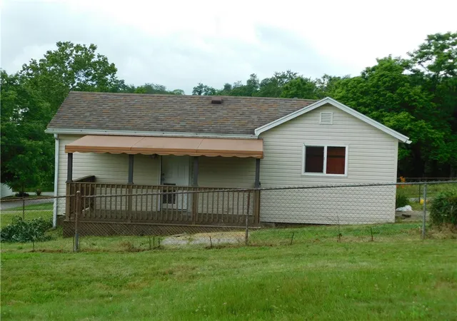 2nd image of 27 Community Avenue, South Union Twp, PA 15401 | MLS# 1759936