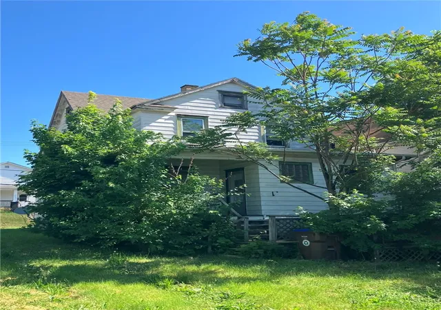 3rd image of 541 Lorain St, Sharon, PA 16146 | MLS# 1760390