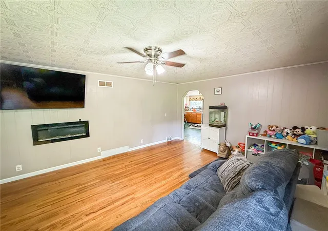 Photo 4 of Single family home for sale at 399 Bullcreek Rd, Butler, PA 16002 | MLS# 1760449 | Listing updated on 2026-07-13