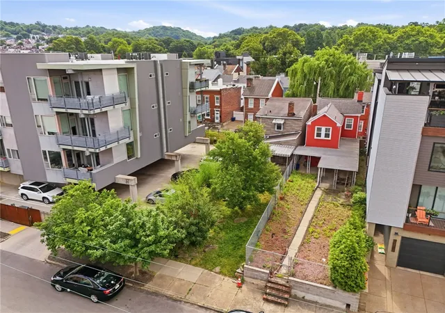 Homes for sale in Lawrenceville, PA | 4824 Harrison St, Lawrenceville, PA 15201 | MLS# 1760423