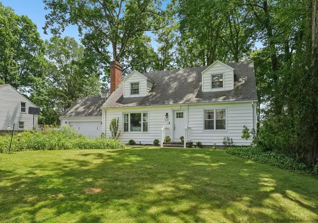 Photo 1 of Single family home for sale at 320 Frazier Dr, New Castle, PA 16105 | MLS# 1760462 | Listing updated on 2026-07-18