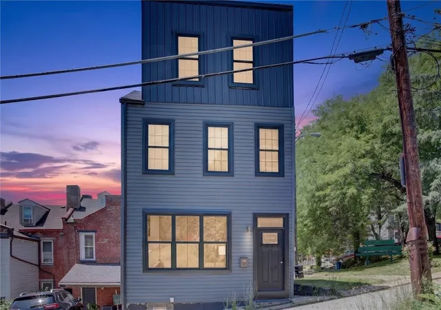 Homes for sale in Central North Side, PA | 1504 Boyle St, Central North Side, PA 15212 | MLS# 1757500